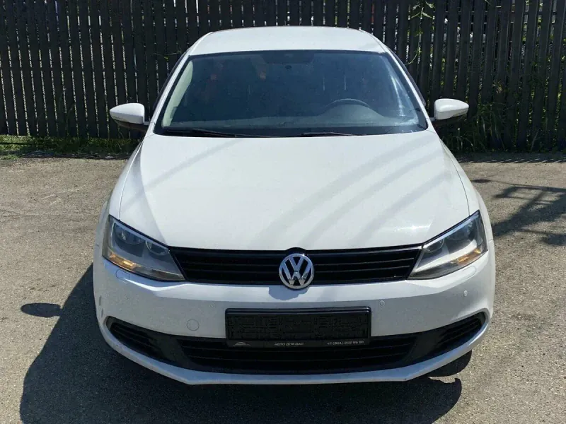 Volkswagen Jetta, 2012