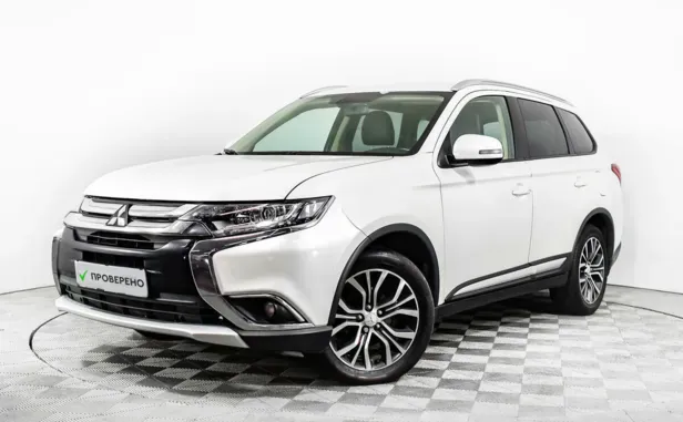 Mitsubishi Outlander, 2015