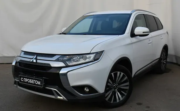 Mitsubishi Outlander, 2021