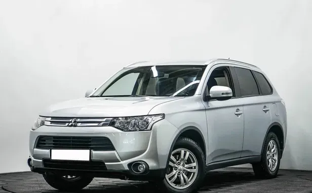 Mitsubishi Outlander, 2014
