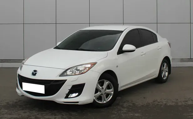 Mazda 3, 2010