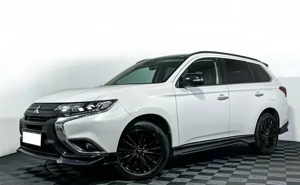 Mitsubishi Outlander, 2022