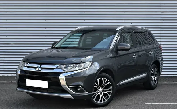 Mitsubishi Outlander, 2016