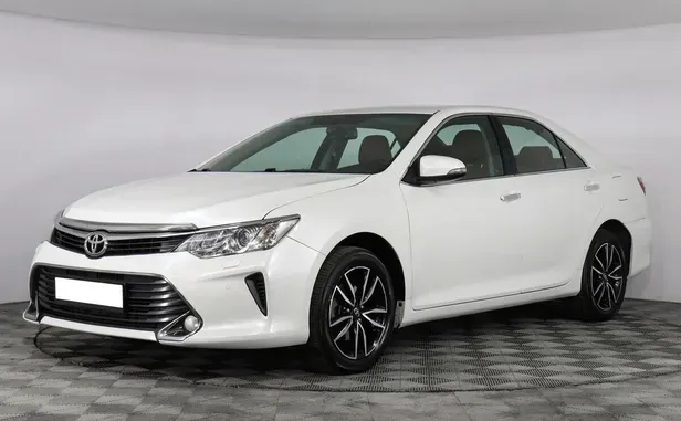 Toyota Camry, 2015