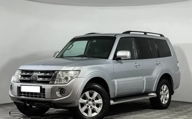 Mitsubishi Pajero, 2011