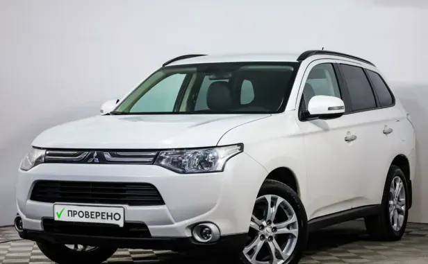 Mitsubishi Outlander, 2012