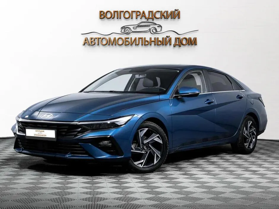 Hyundai Elantra, 2024
