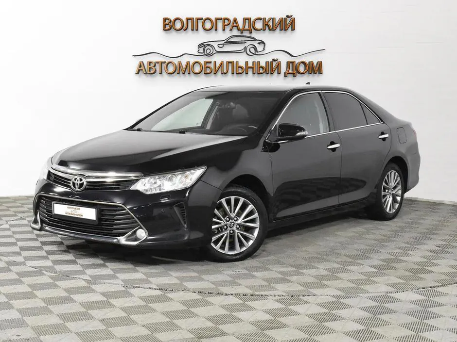 Toyota Camry, 2016
