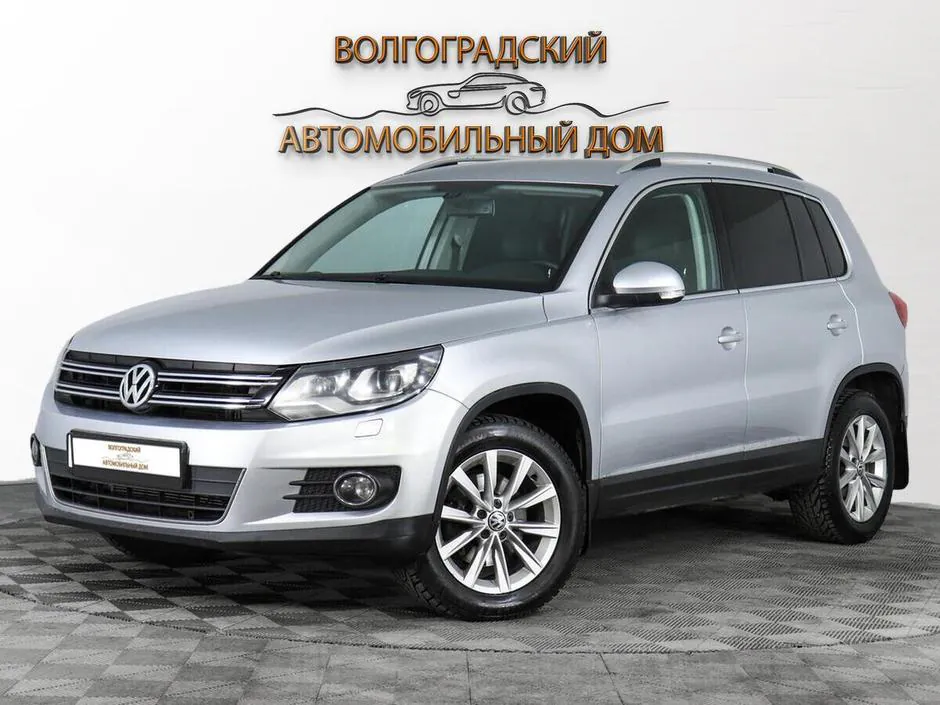 Volkswagen Tiguan, 2011