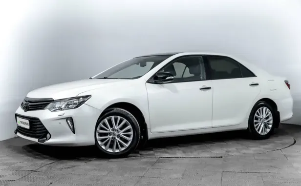 Toyota Camry, 2015
