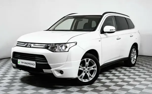 Mitsubishi Outlander, 2013