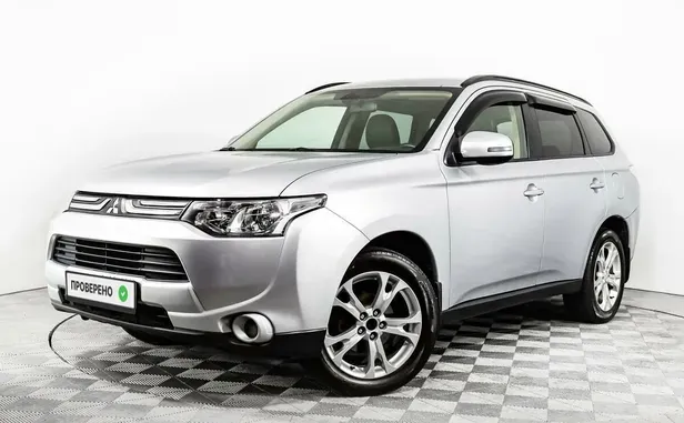 Mitsubishi Outlander, 2013