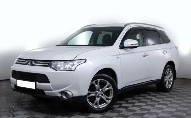 Mitsubishi Outlander, 2014