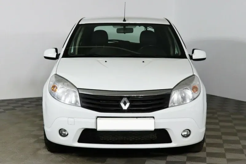 Renault Sandero, 2013