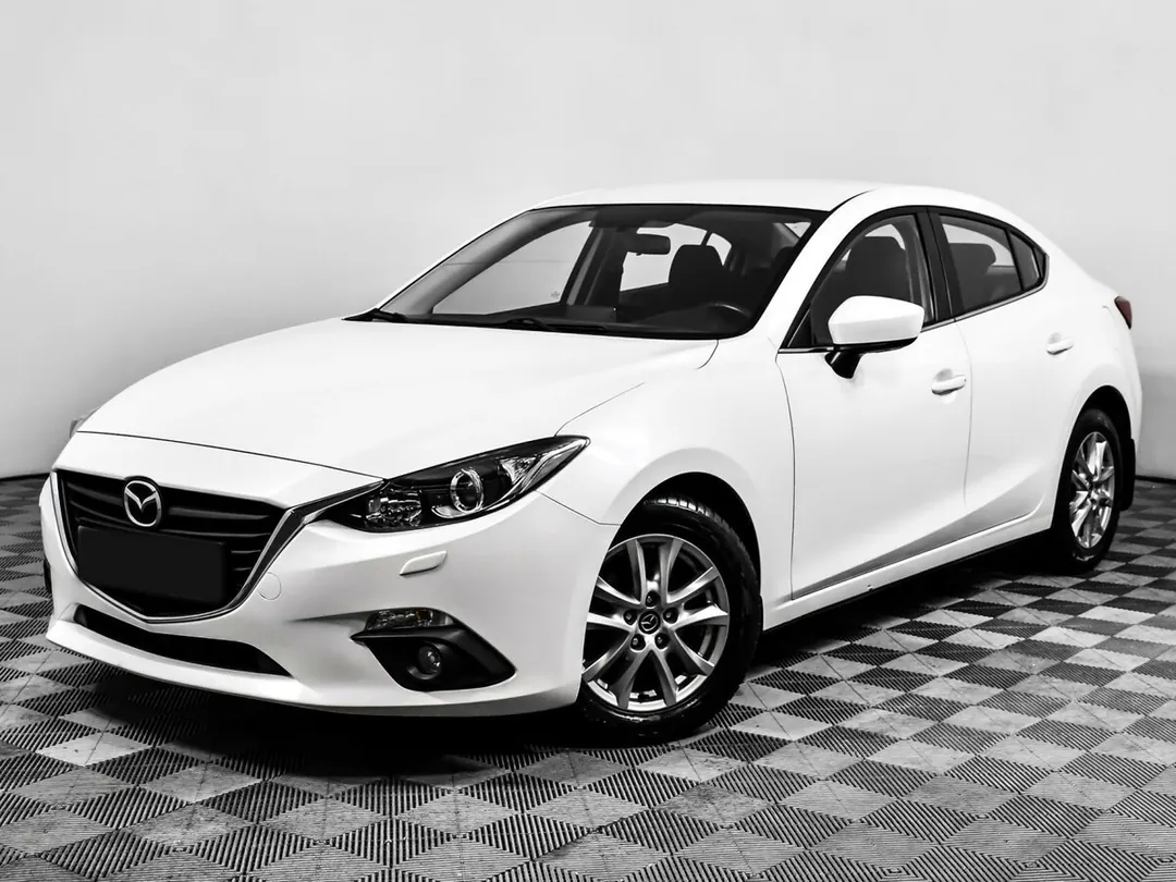Mazda 3, 2015