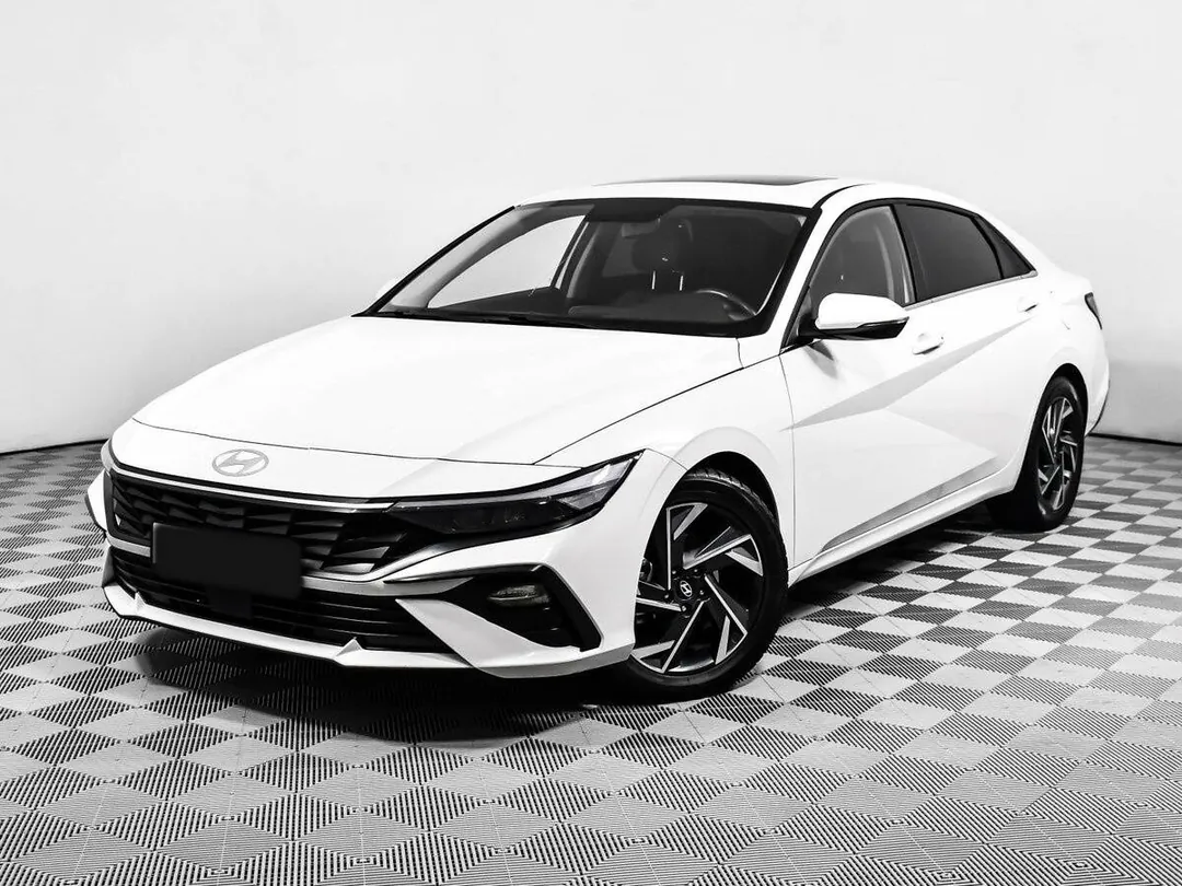 Hyundai Elantra, 2023