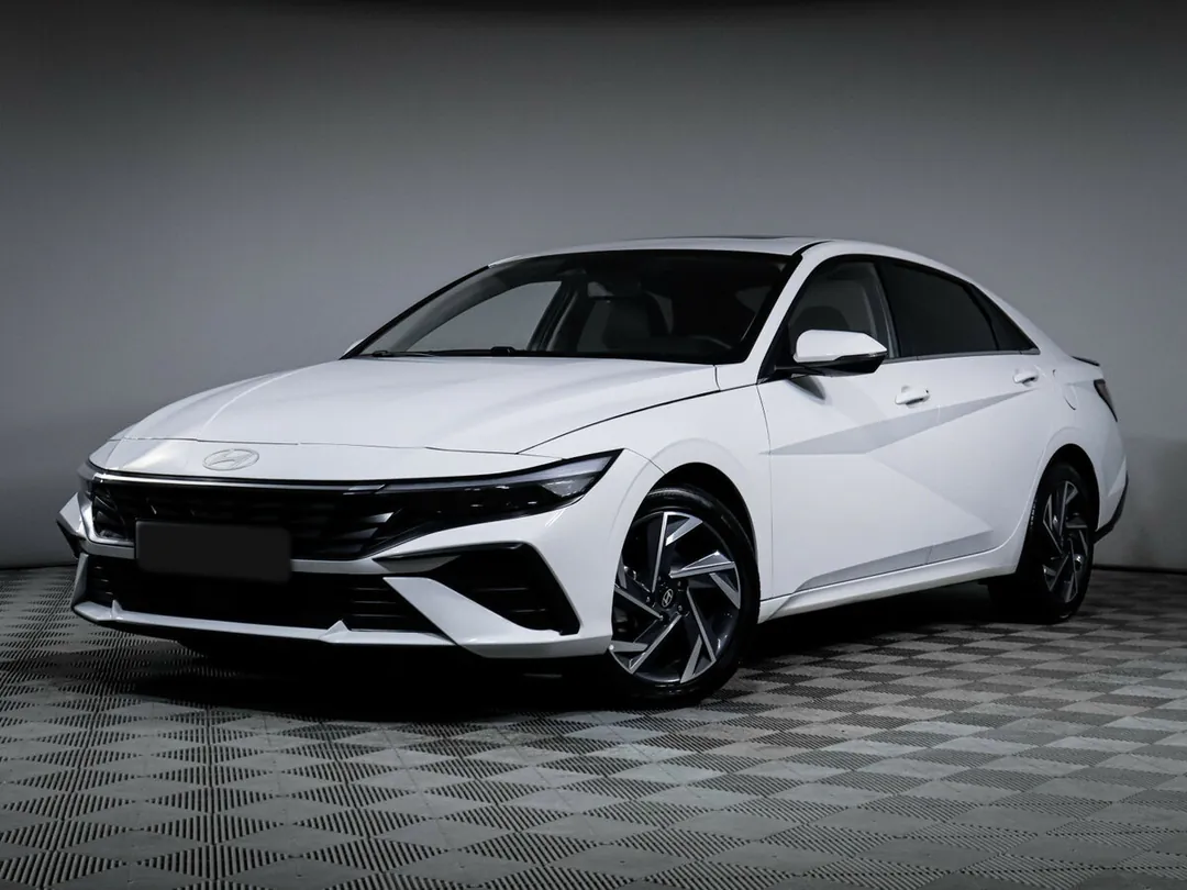 Hyundai Elantra, 2024