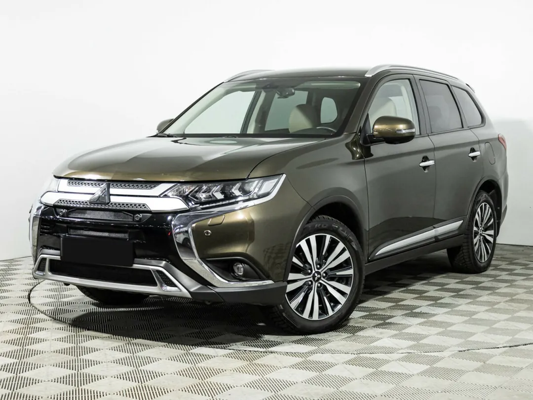 Mitsubishi Outlander, 2020