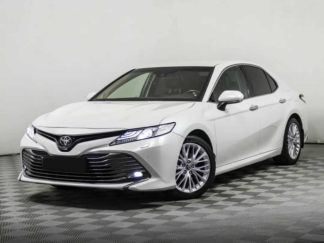 Toyota Camry, 2018
