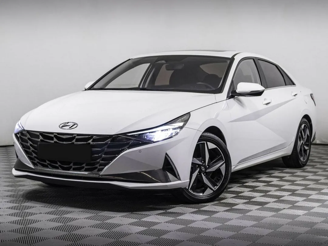 Hyundai Elantra, 2021