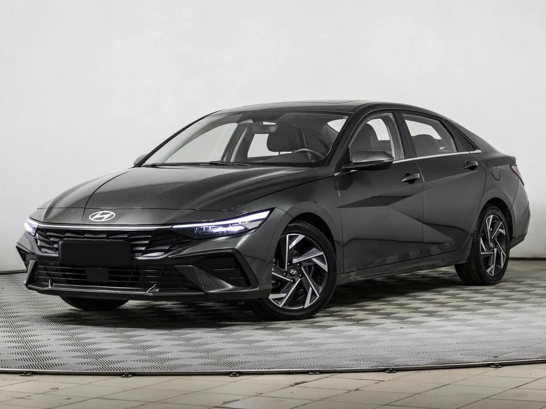 Hyundai Elantra, 2023