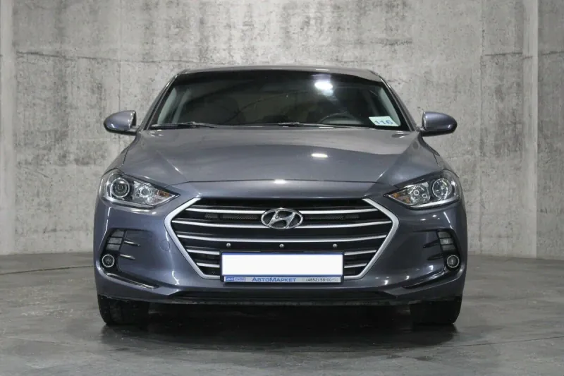 Hyundai Elantra, 2016